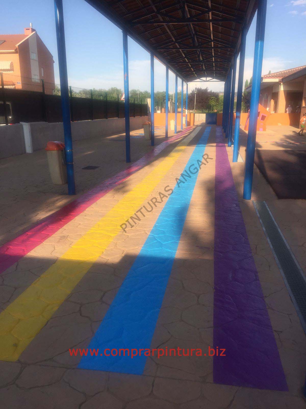 Colorea el suelo de tu colegio con pintura de angar